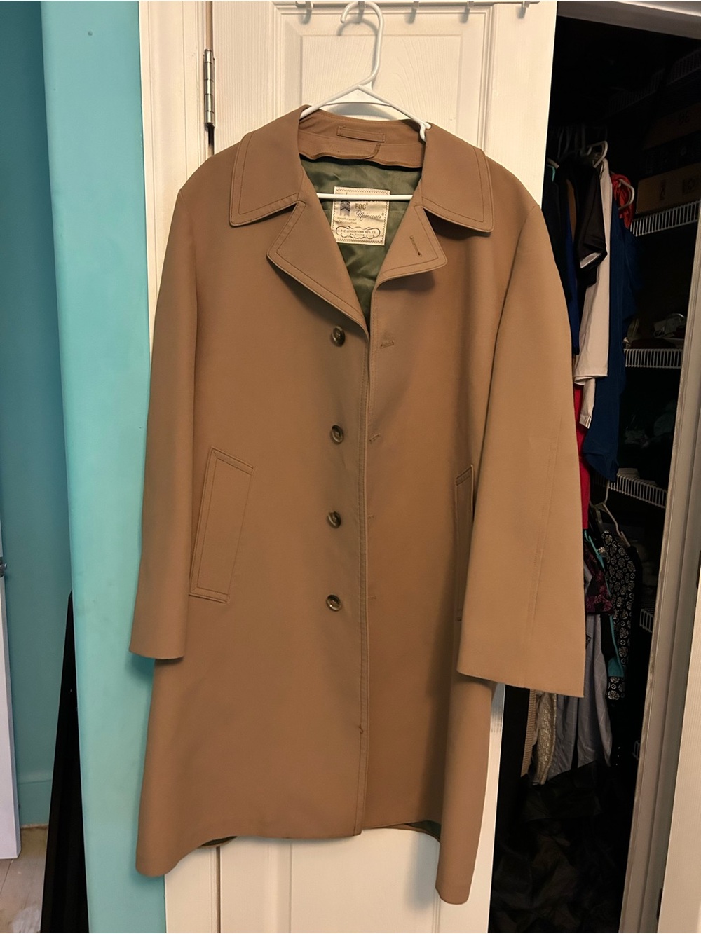 London Fog Men's Tan Single-Breasted Trench Coat vintage